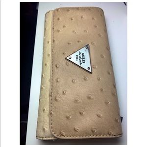 Guess Wallet